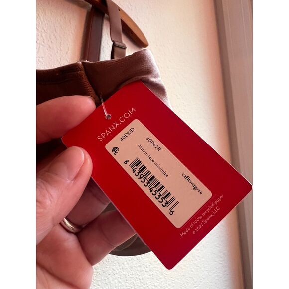 Spanx Low Profile Illusion Minimizer Bra - Beige - Size 40DDD - Picture 7 of 7